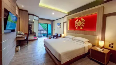 Deluxe Premium con balcone e vista piscina — Quality Beach Resorts and Spa Patong